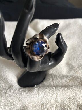 Elegant Vintage Doris Cliff Blue Gem Flower Ring - Women's Jewelry